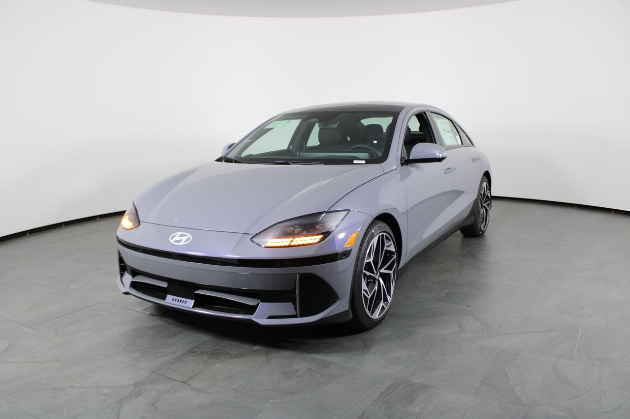 2025 Hyundai IONIQ 6 Limited's photo