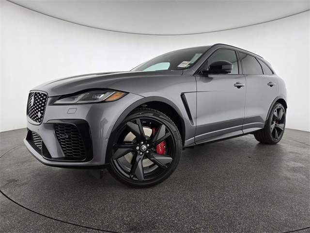 2025 Jaguar F-PACE SVR's photo