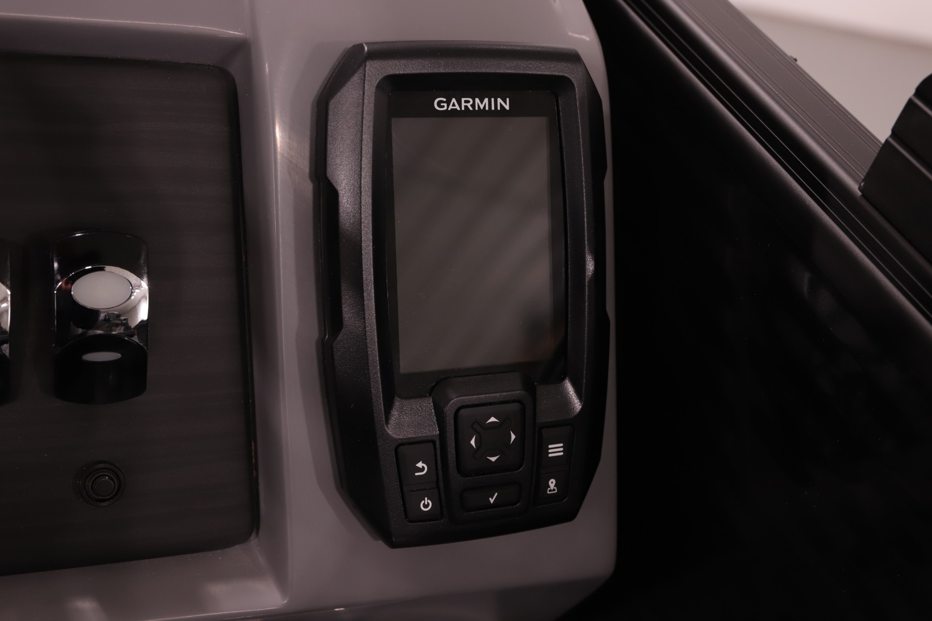 New 2023 BENNINGTON image 13