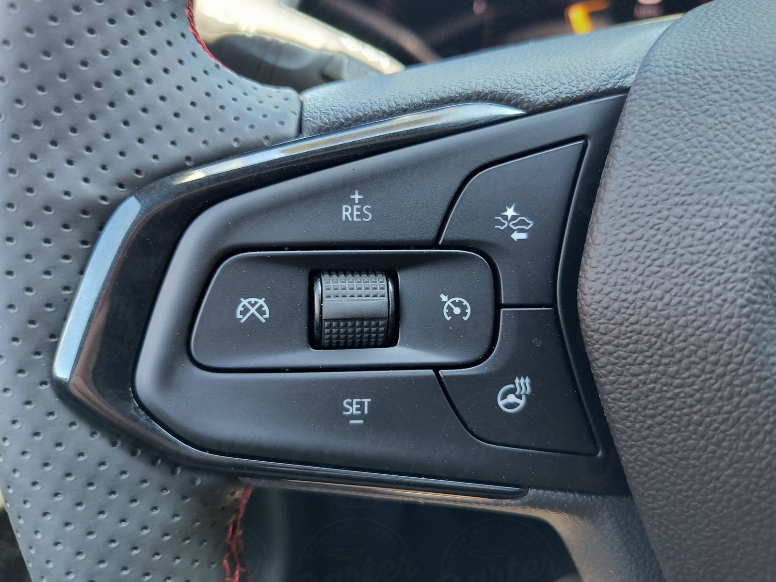 2025 Chevrolet Trax photo 20