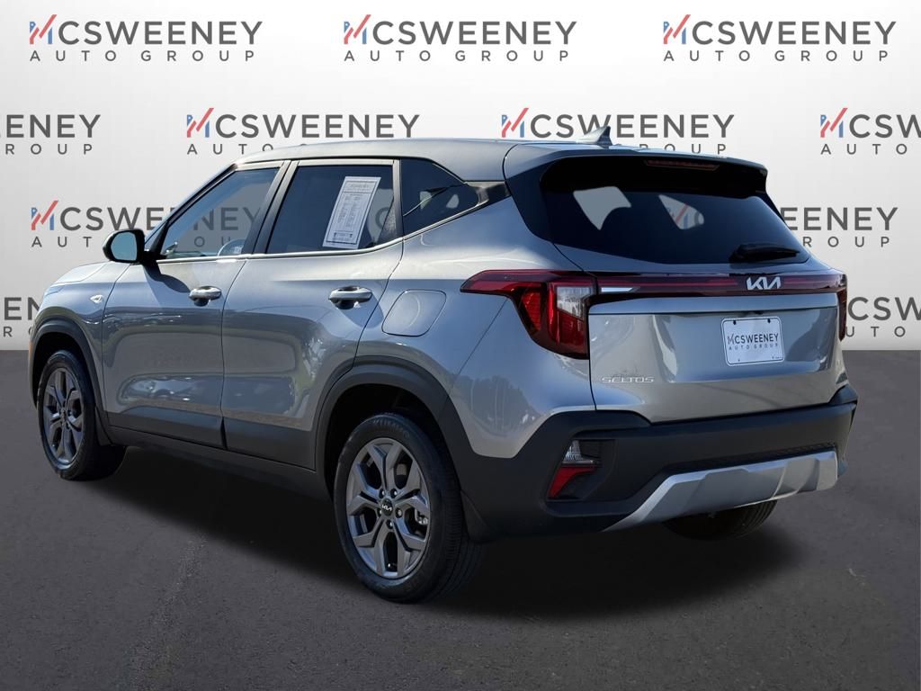 2024 Kia Seltos LX photo 2