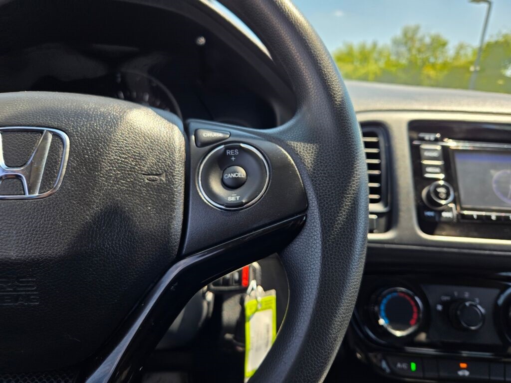 2022 Honda HR-V LX photo 23