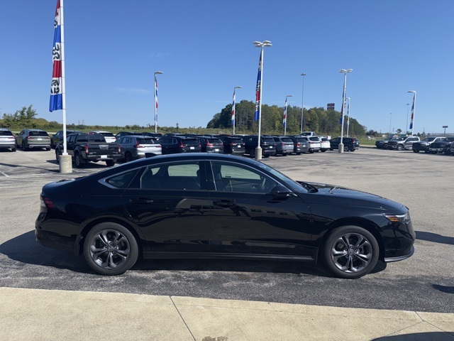 2023 Honda Accord EX photo 2