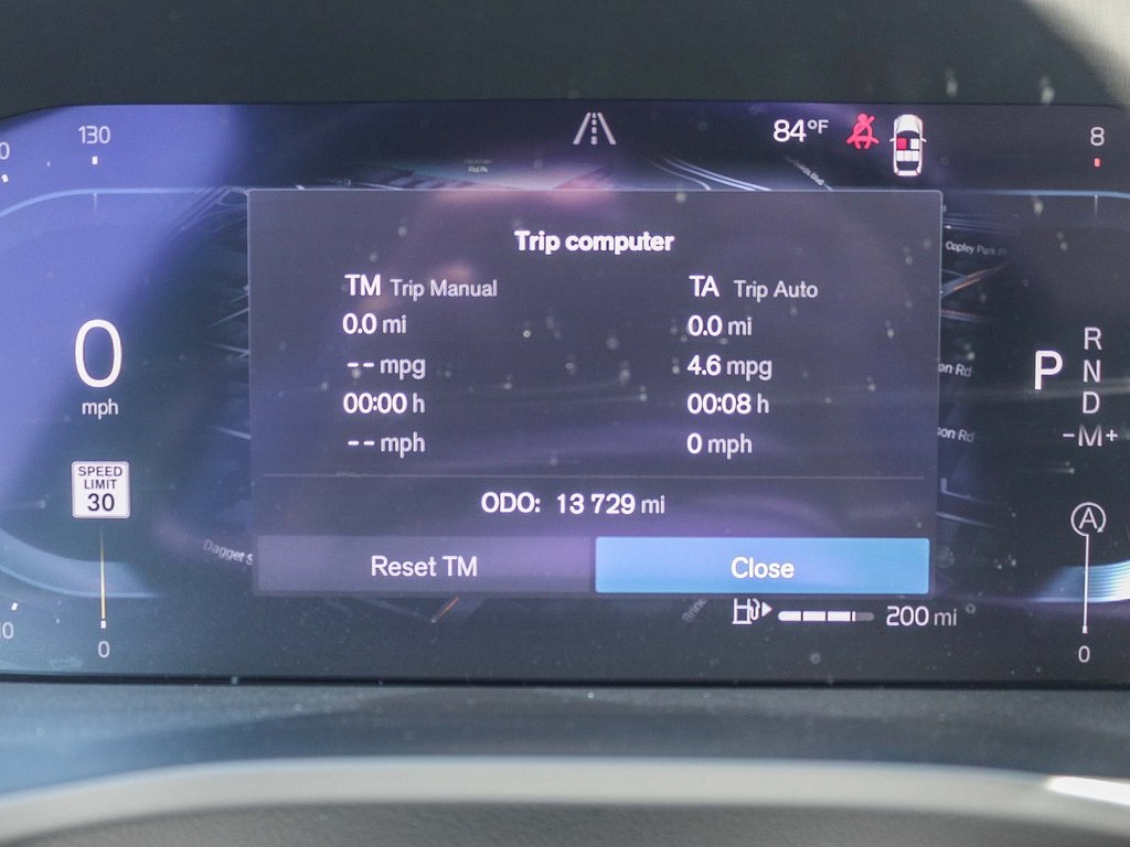 2023 Volvo XC40 Plus photo 25