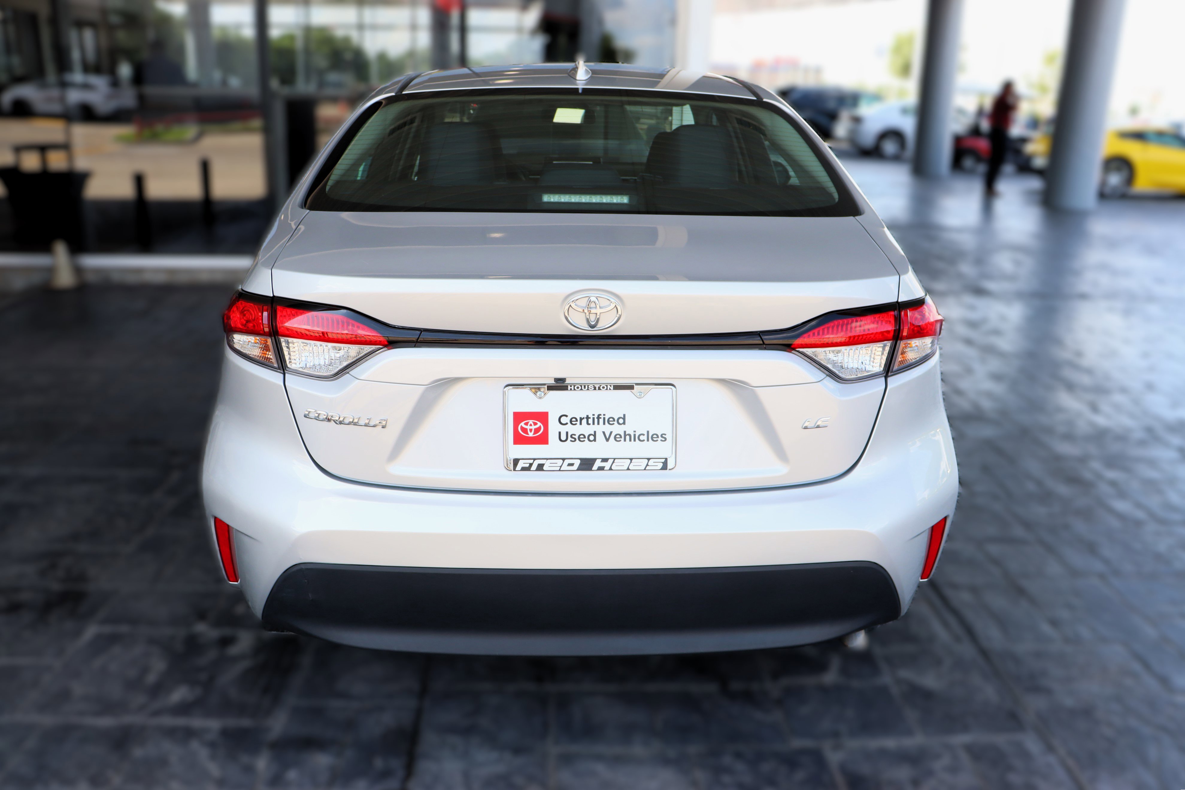 2023 Toyota Corolla LE photo 9