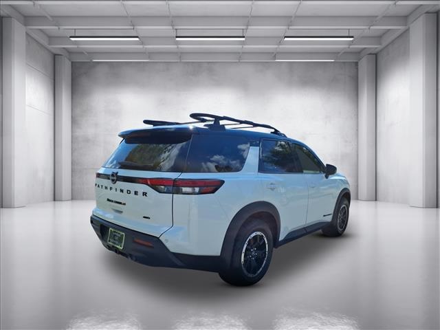 2023 Nissan Pathfinder Rock Creek photo 3