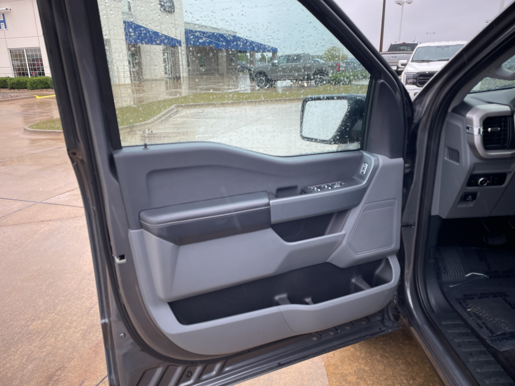2023 Ford F-150 XLT photo 12
