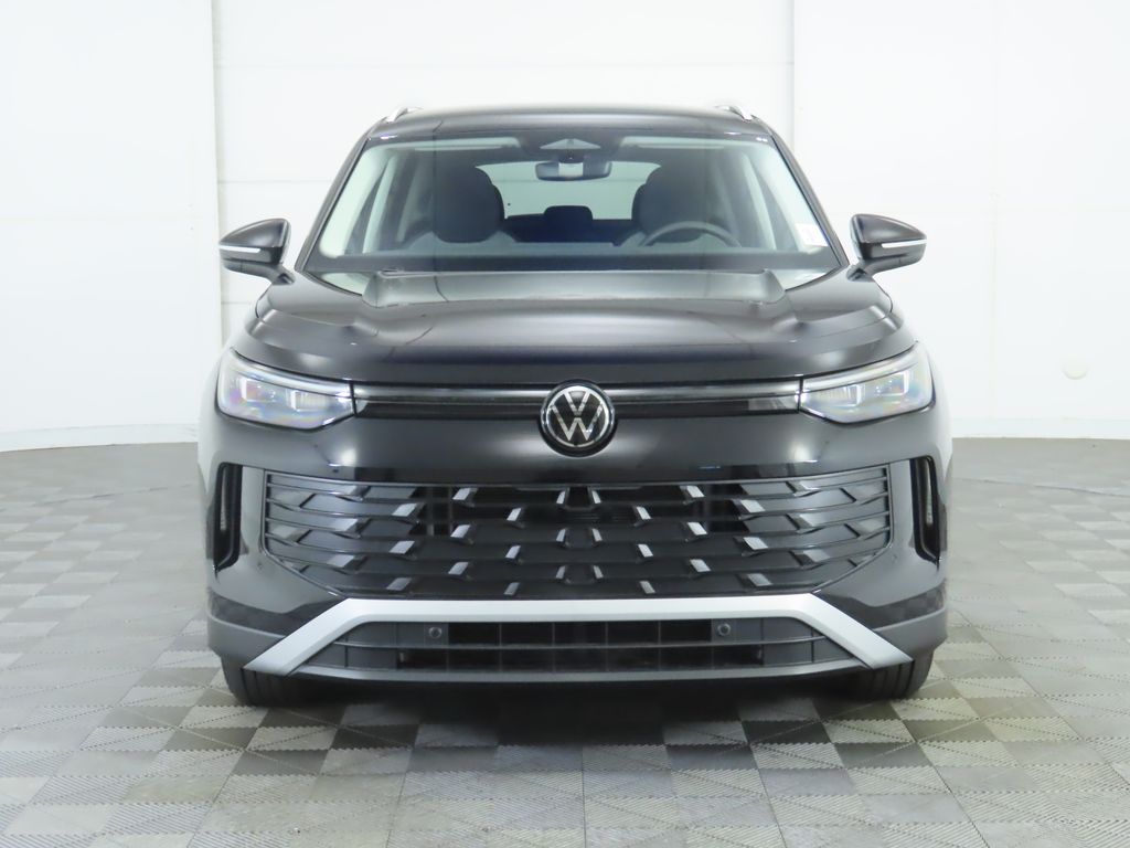 2025 Volkswagen Tiguan S photo 2