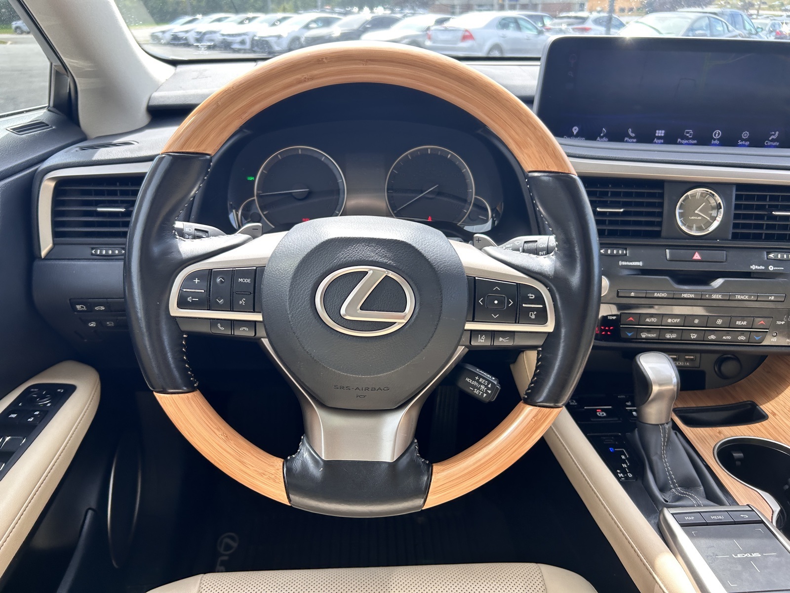 2022 Lexus RX 350L photo 28