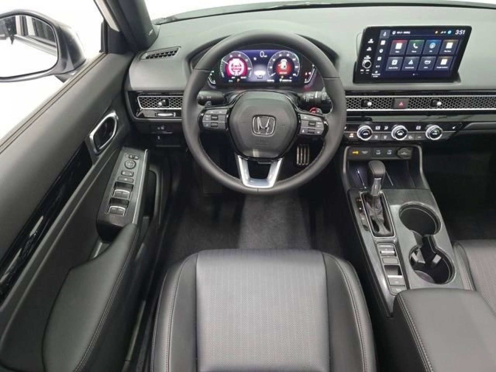 2026 Honda Civic Hatchback Hybrid Sport Touring photo 4