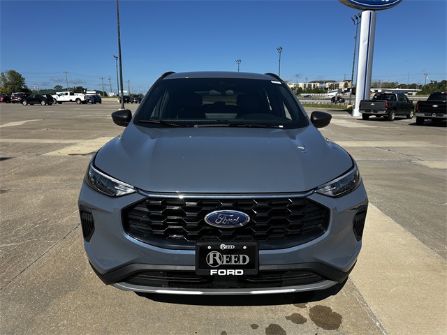 2025 Ford Escape ST-Line photo 3