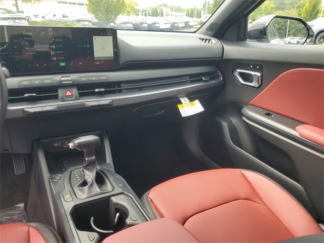 2025 Kia K4 GT-Line photo 7