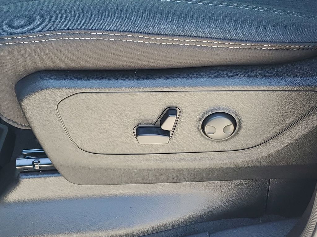 2026 Ram 1500 Big Horn photo 27