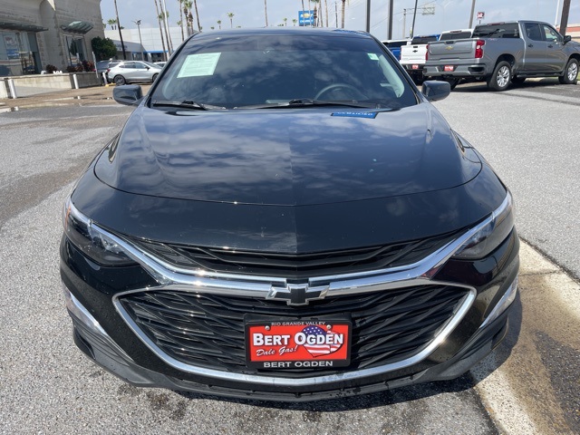 2024 Chevrolet Malibu RS photo 2