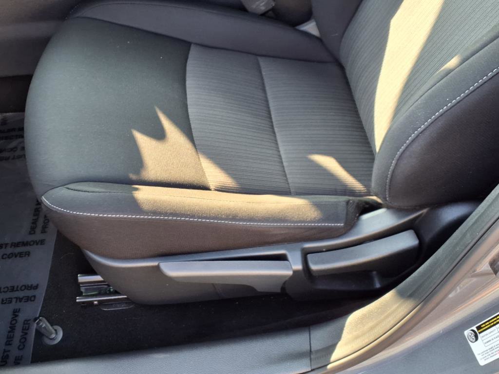 2022 Nissan Sentra SV photo 12