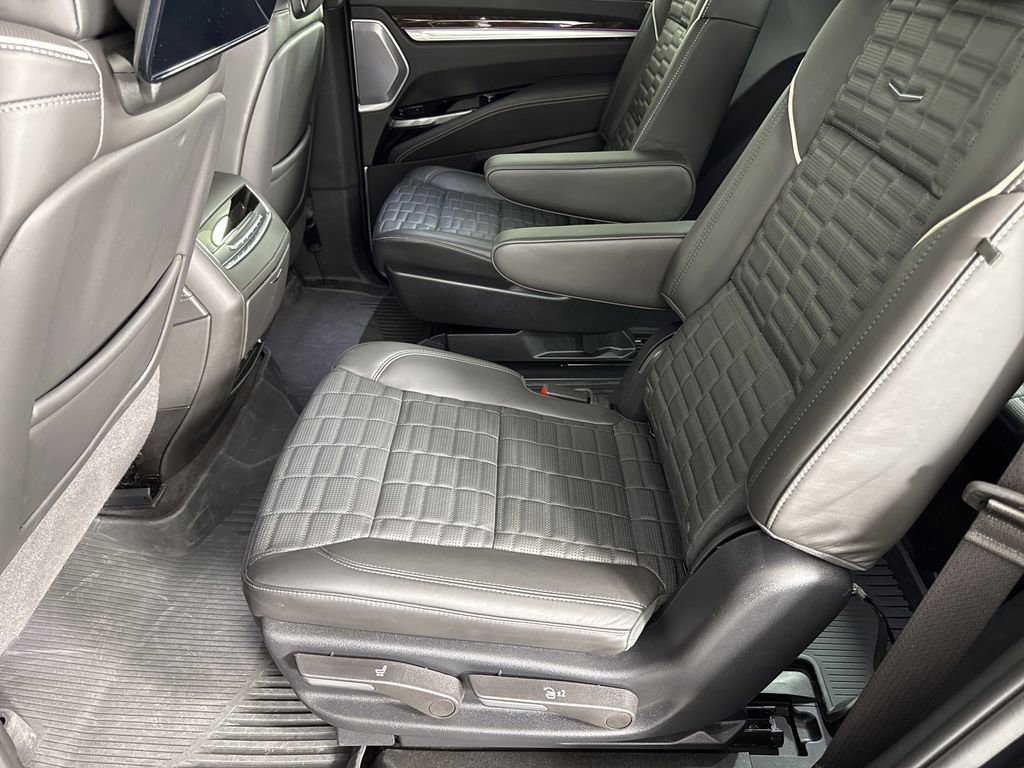 2025 Cadillac Escalade Sport Platinum photo 17