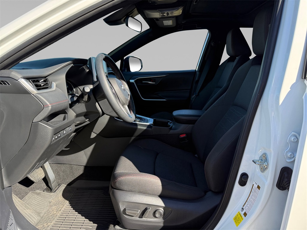 2024 Toyota RAV4 Prime SE photo 10