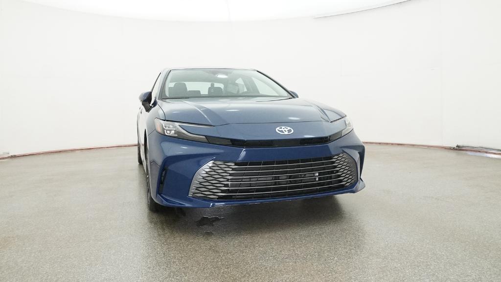 2025 Toyota Camry XLE photo 32