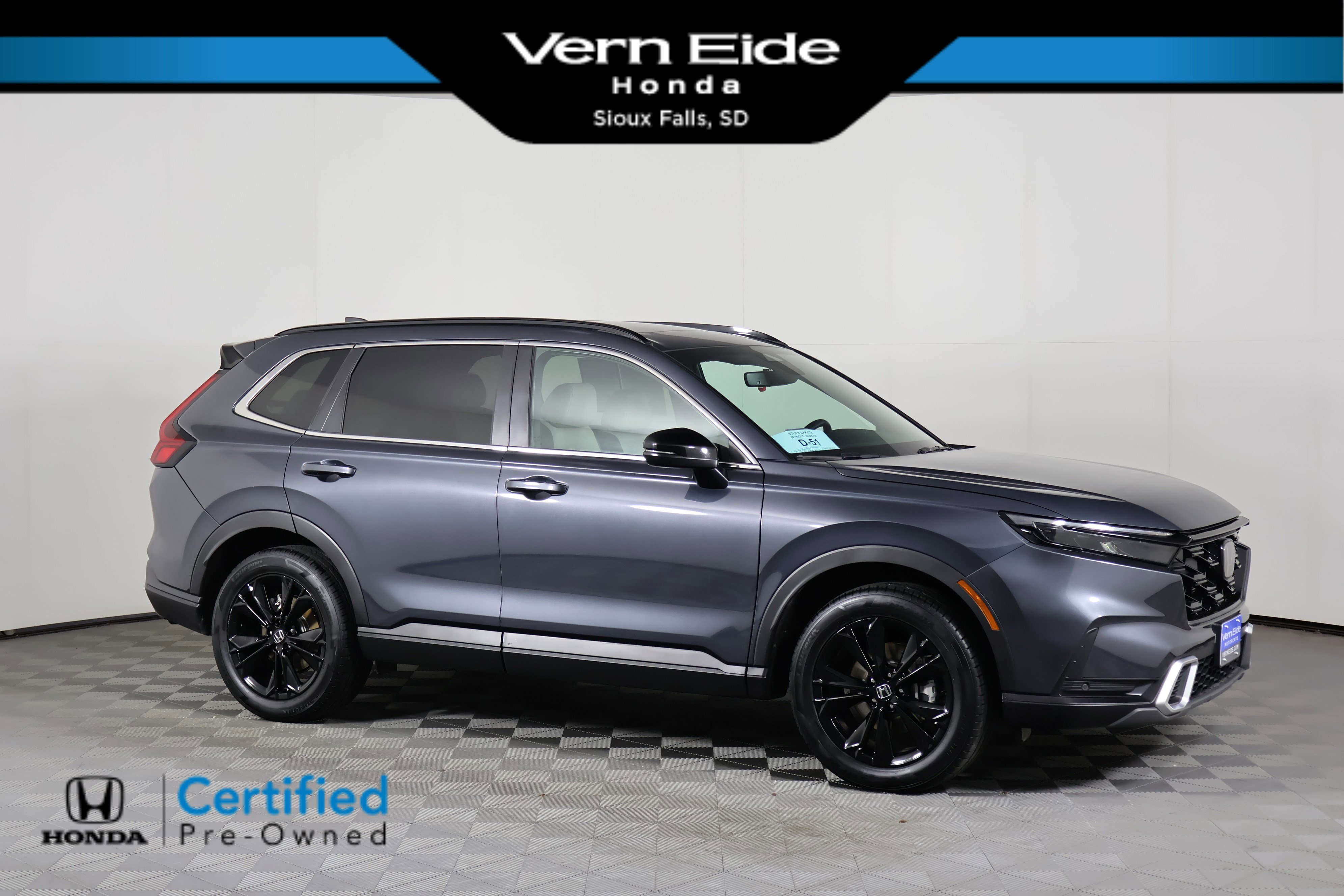 2024 Honda CR-V Sport Touring's photo