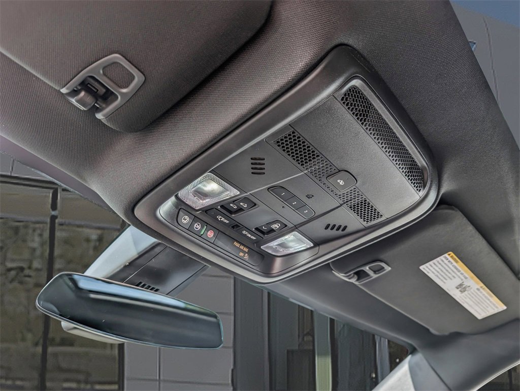 2025 Cadillac XT5 Sport photo 32