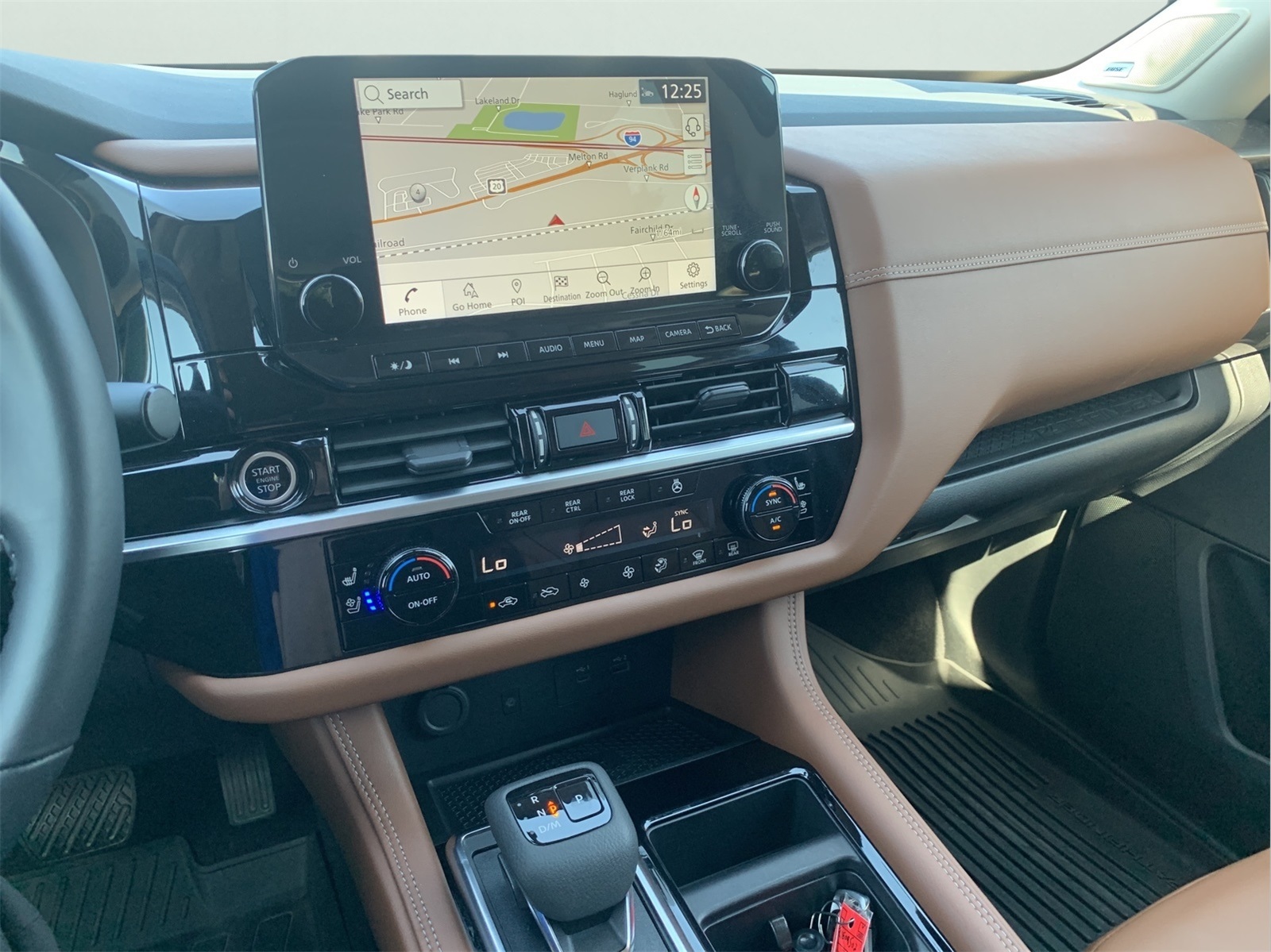 2023 Nissan Pathfinder Platinum photo 23