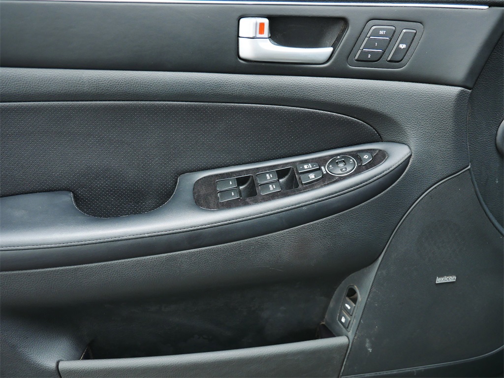 2013 Hyundai Genesis Premium 3.8 5.0 R-Spec photo 10