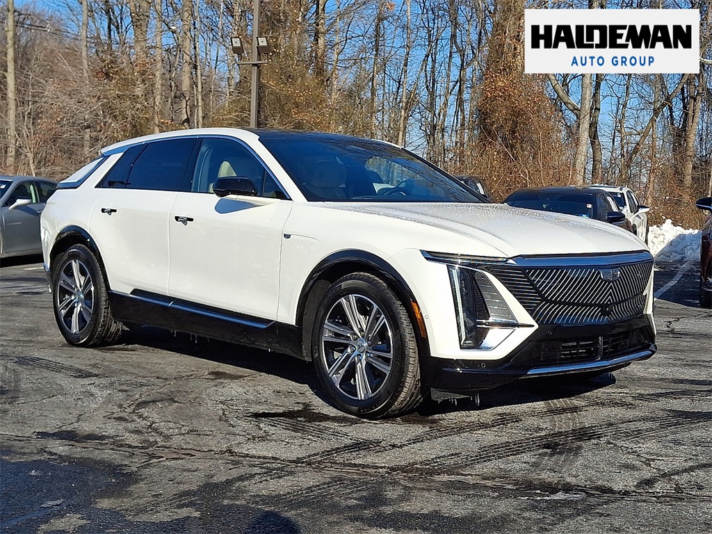 2024 Cadillac LYRIQ Luxury 3's photo