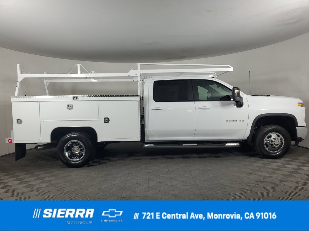 2026 Chevrolet Silverado 3500 Chassis Cab 1LT's photo