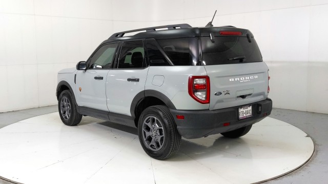 Used 2022 Cactus Grey Ford Badlands image 3