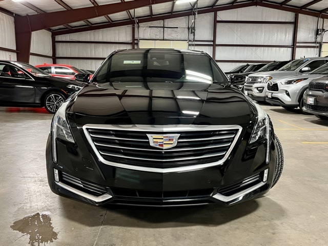 2017 Cadillac CT6 Luxury photo 2