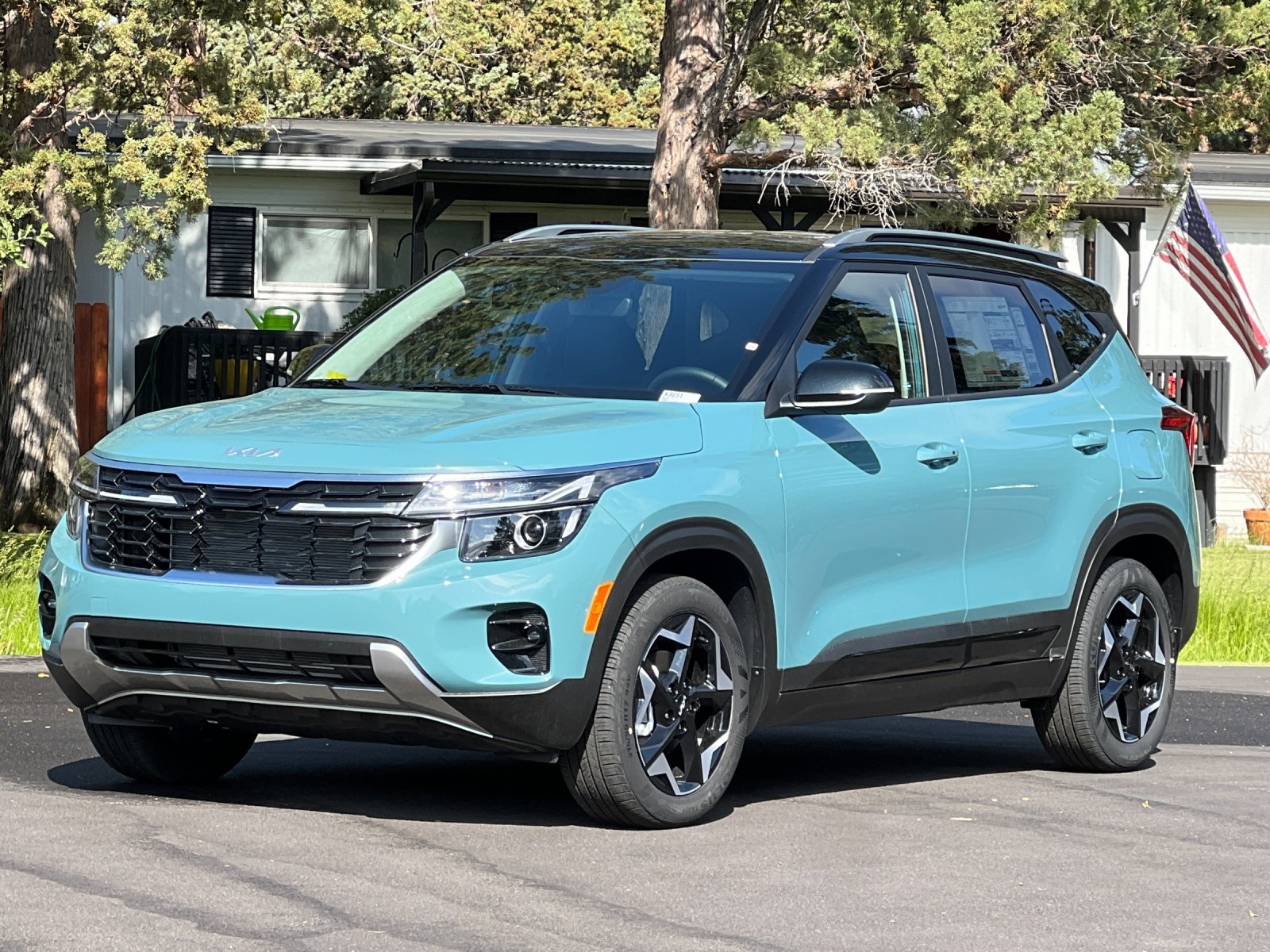 2025 Kia Seltos S photo 7