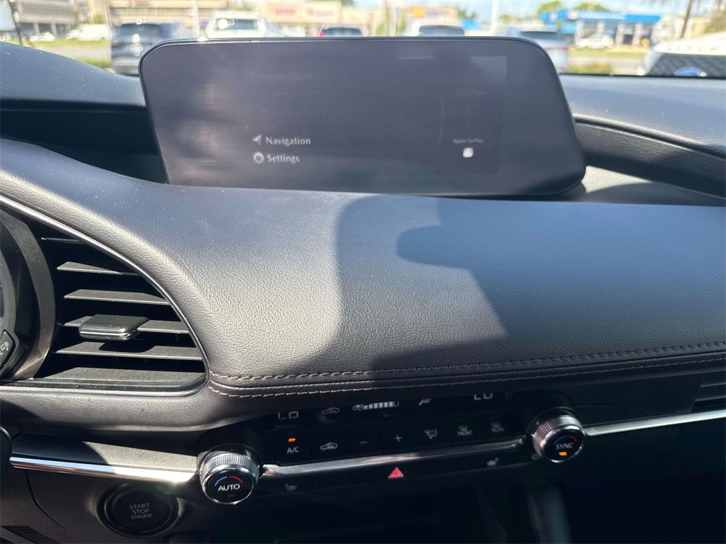 2025 Mazda Mazda3 2.5 s Preferred photo 21