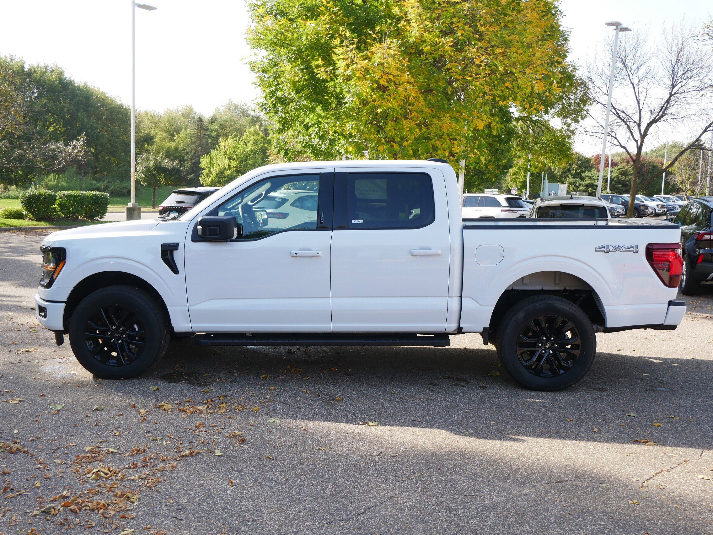 2024 Ford F-150 XLT photo 2