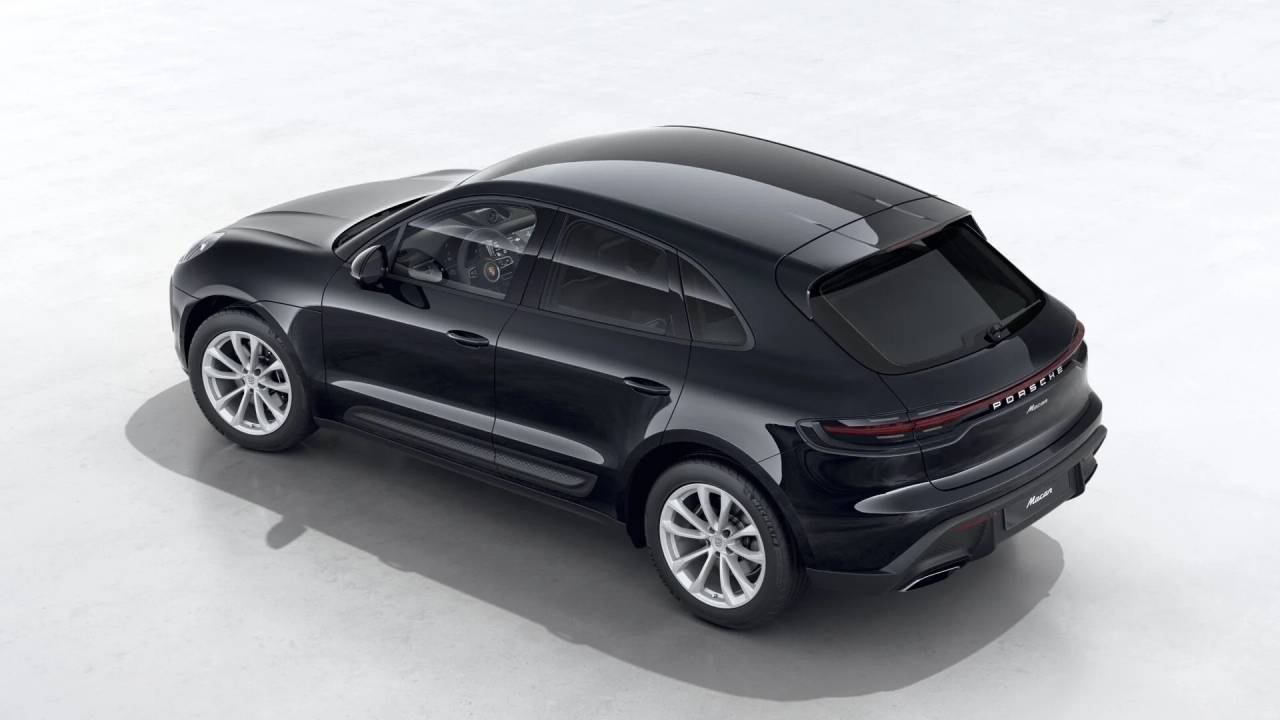 2026 Porsche Macan T photo 4