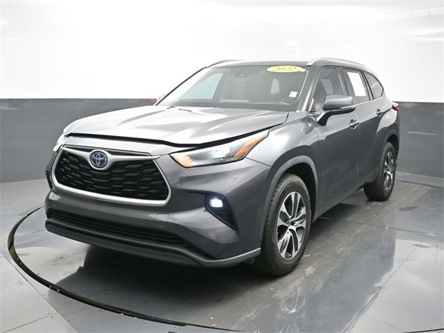 2022 Toyota Highlander XLE's photo