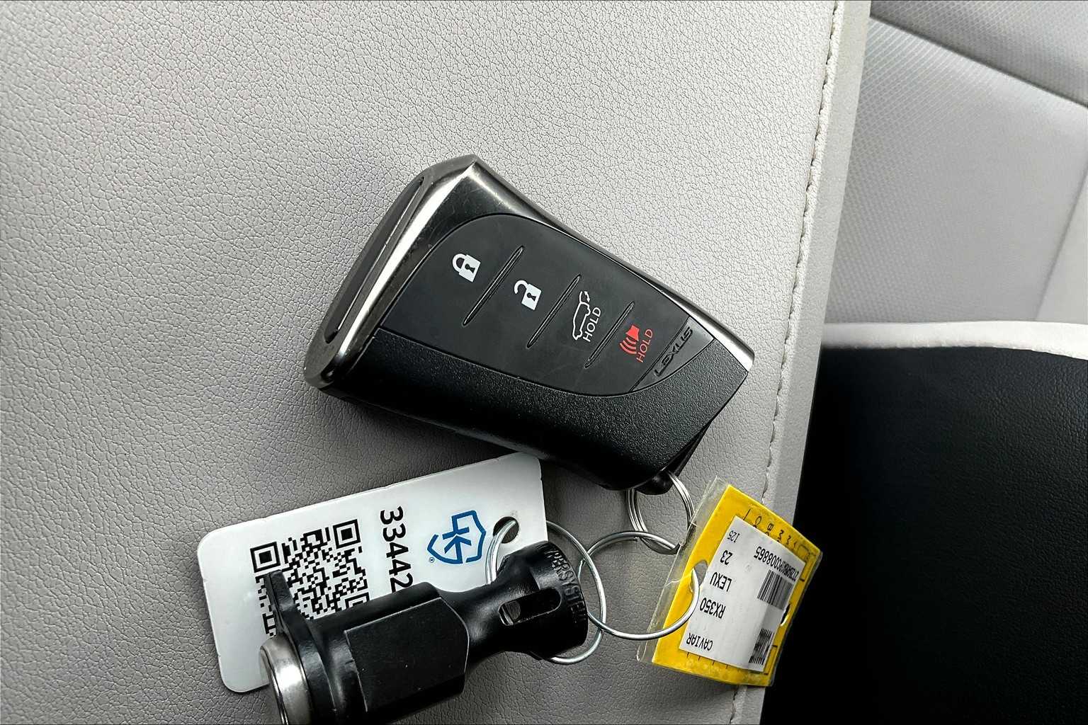 2023 Lexus RX Premium photo 14