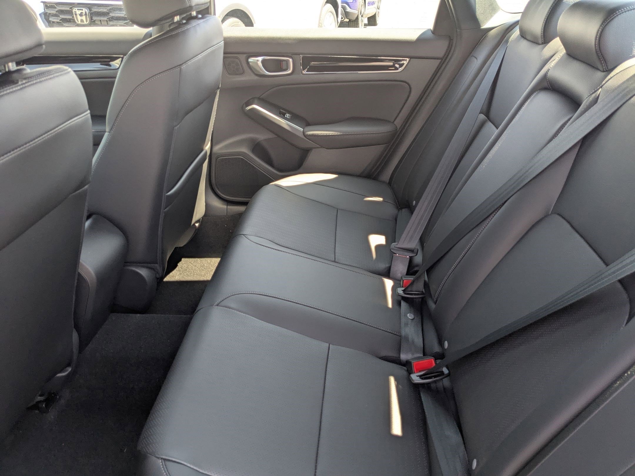 2025 Honda Civic Hybrid Sport Touring photo 2