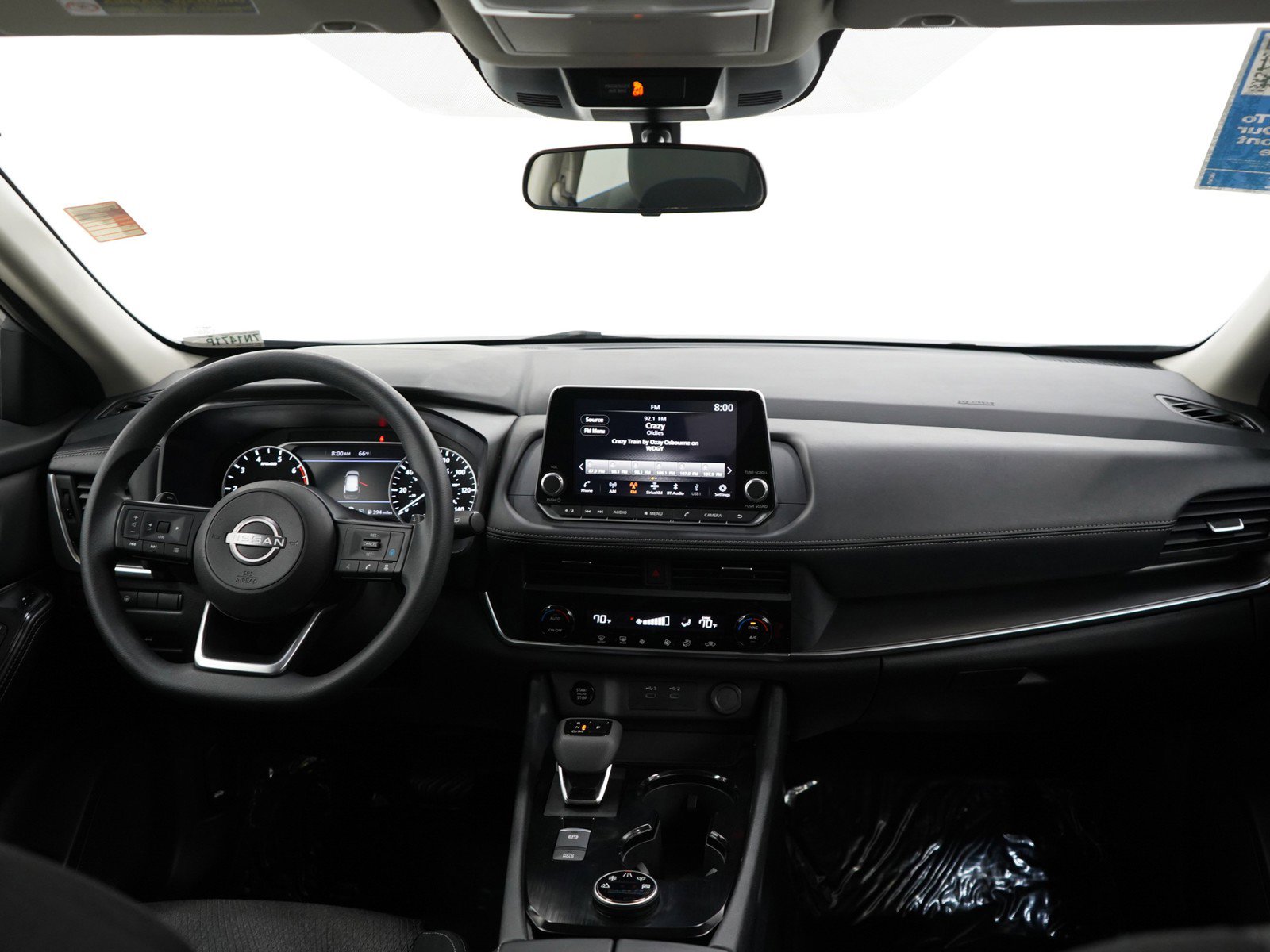 2024 Nissan Rogue SV photo 11