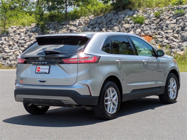2023 Ford Edge SEL photo 2