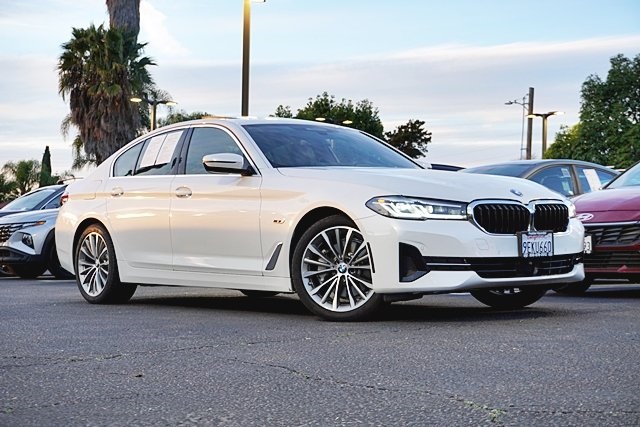 2023 BMW 5 Series 530e's photo