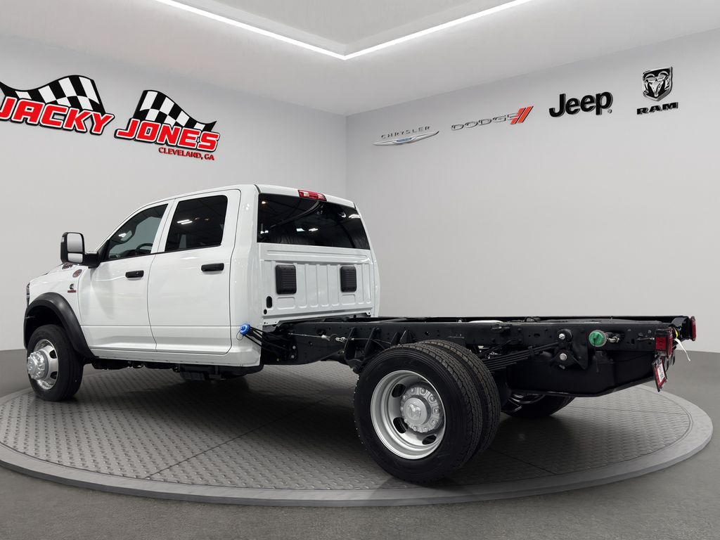 2026 Ram 5500 Tradesman photo 3