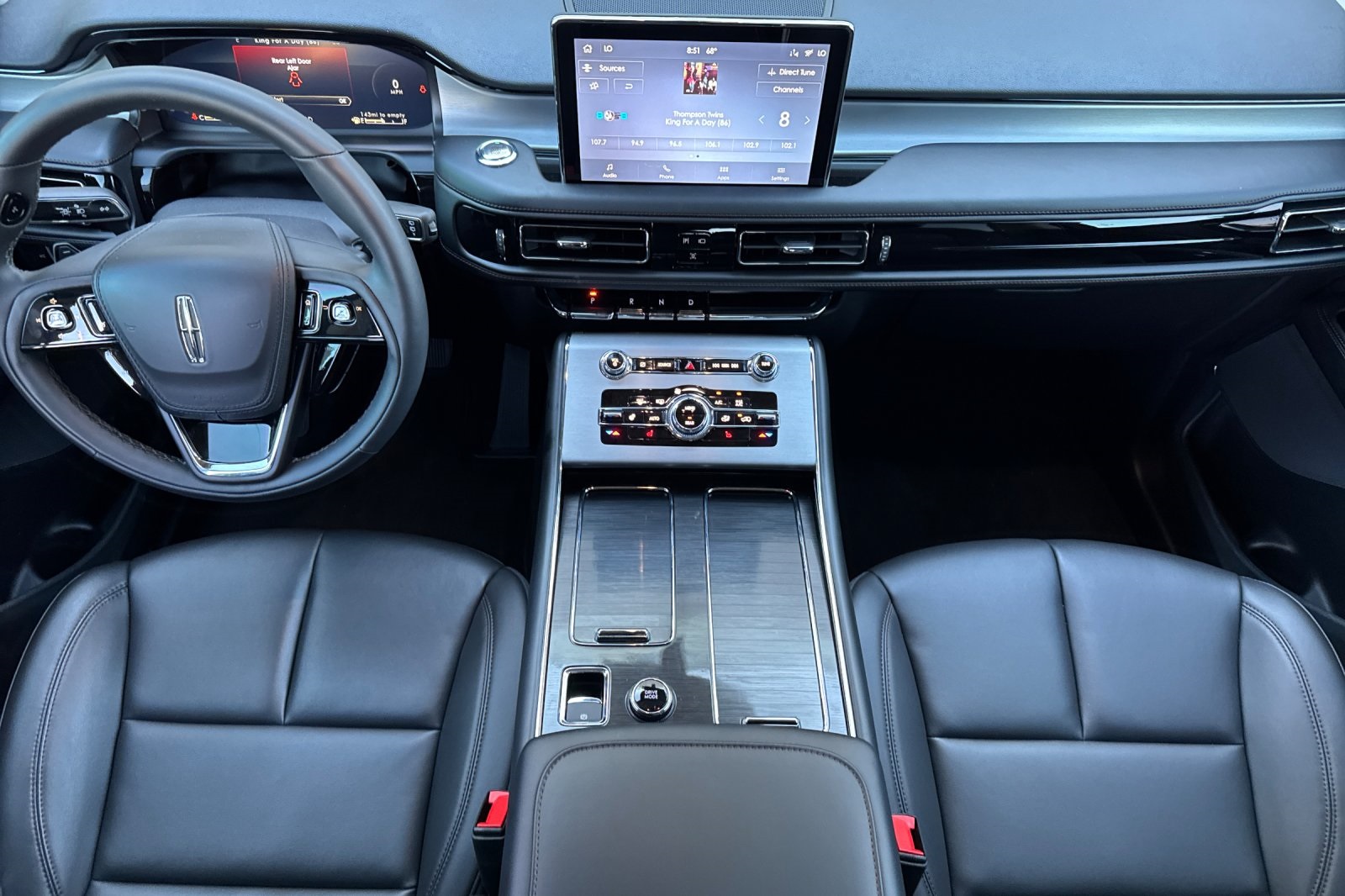2024 Lincoln Aviator photo 3
