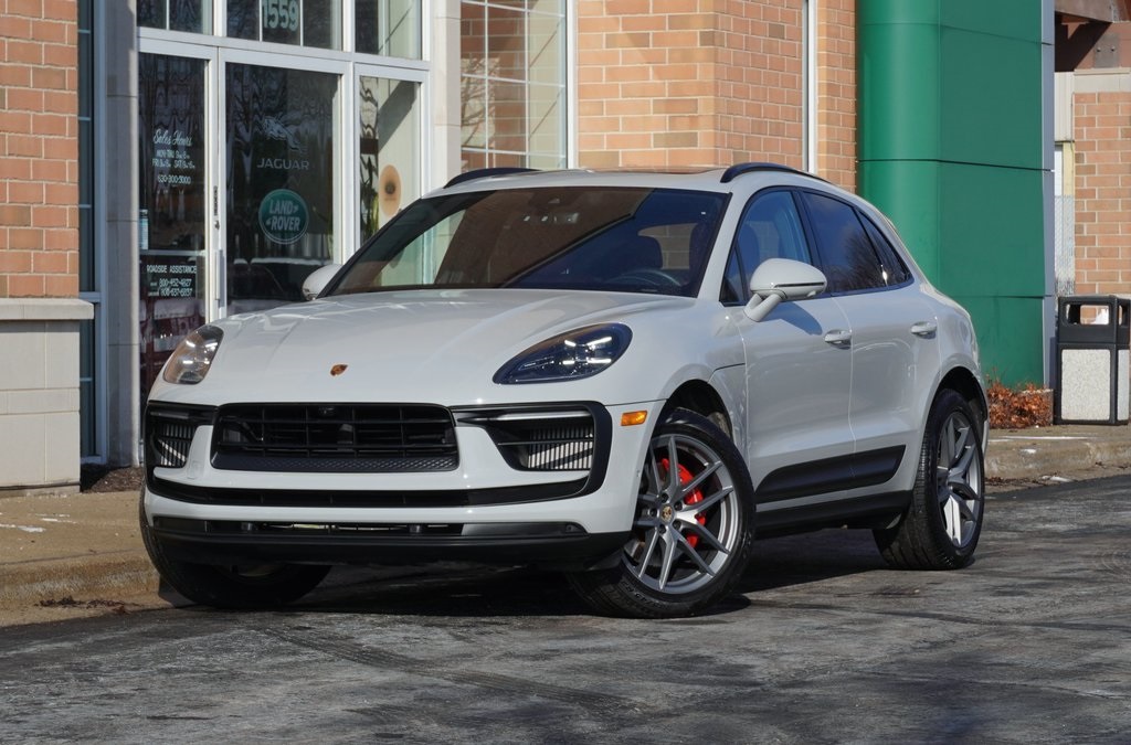 2022 Porsche Macan S