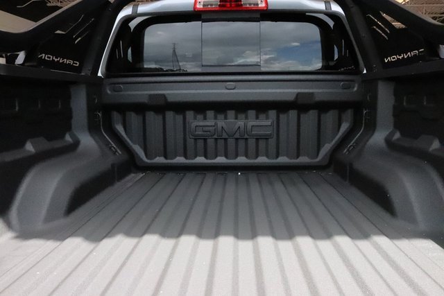 2025 Gmc Canyon AT4 photo 18