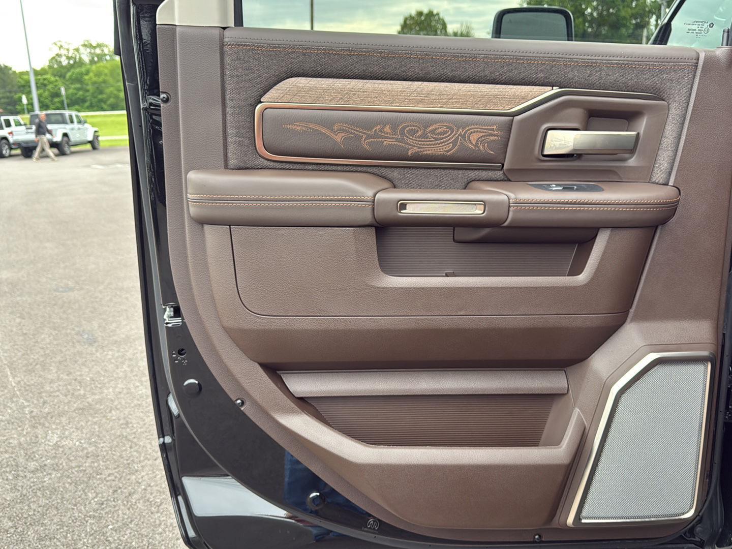 2025 Ram 2500 Longhorn photo 23