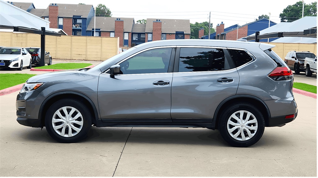 2020 Nissan Rogue S photo 15