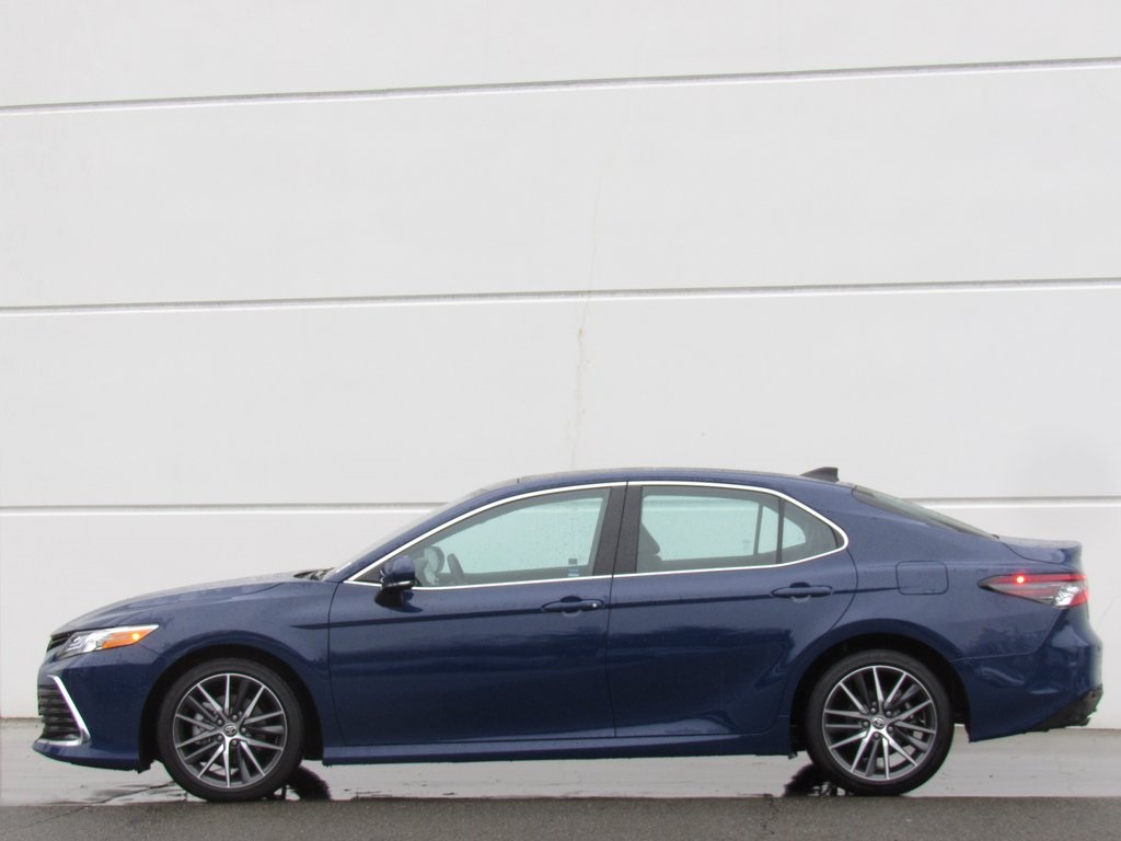 2023 Toyota Camry XLE photo 4