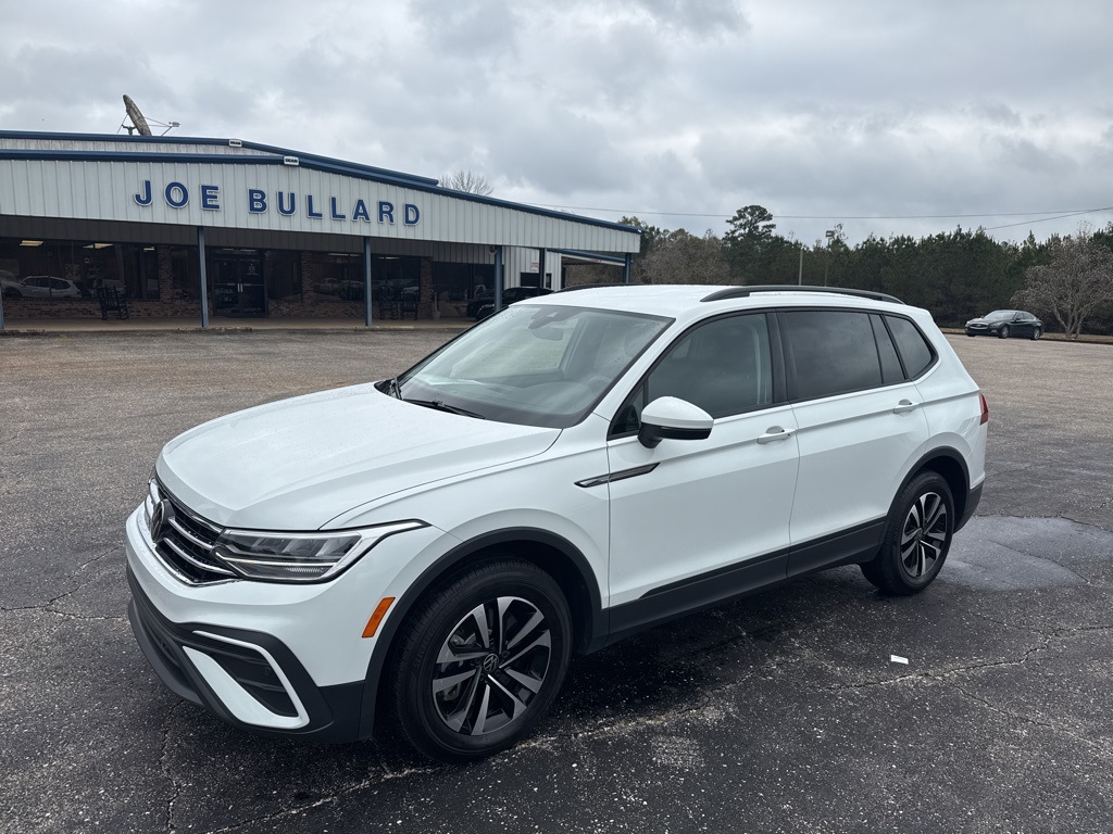 2024 Volkswagen Tiguan S photo 3
