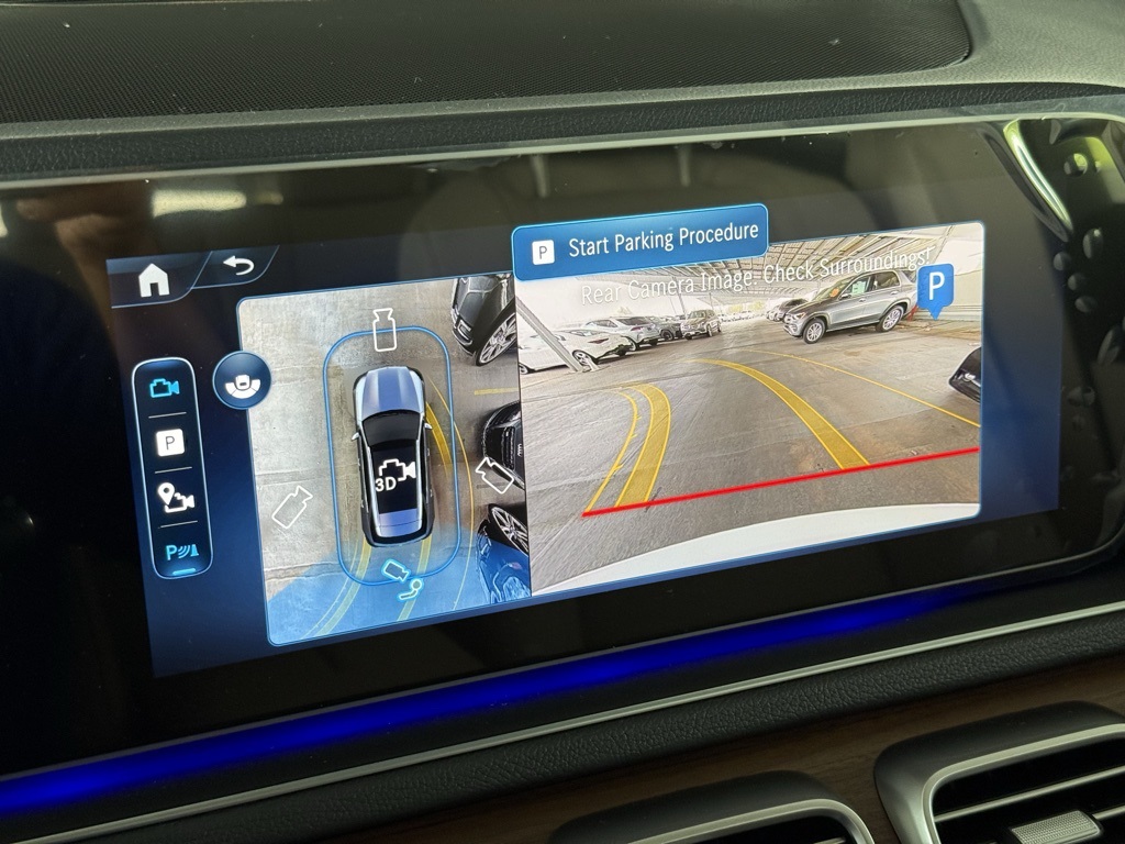 2026 Mercedes Benz GLE 450 4MATIC photo 3