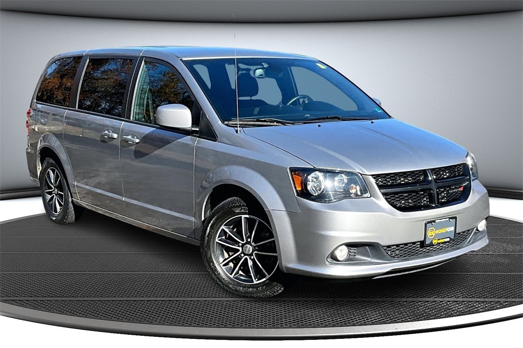 2019 Dodge Grand Caravan SE Plus's photo